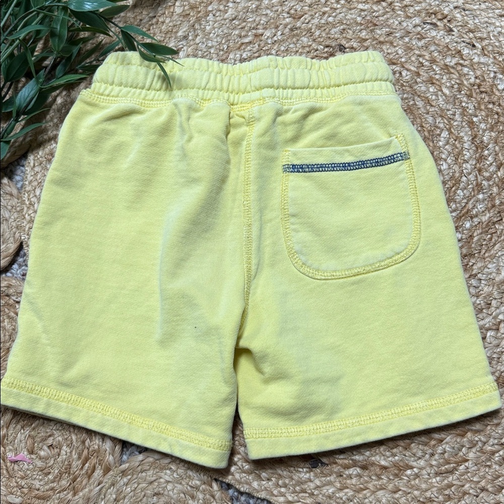 Mini boden Pull on Sweatshort. Size 4y - Picture 2 of 5